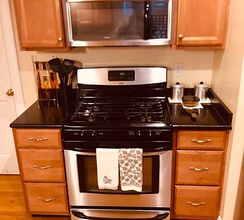 4th image of 23R Armstrong St #1