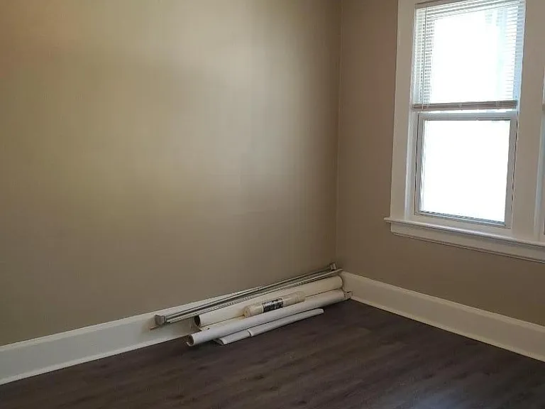 404 N 6th St #A — Photo 10