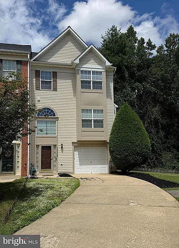 12109 Sutton Ln Photo 1