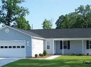 156 Van Riggs Rd, Hubert, NC 28539