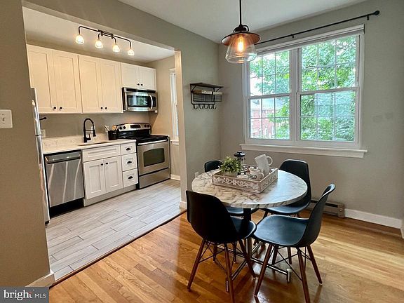 3rd image of 3313 Commonwealth Ave APT C
