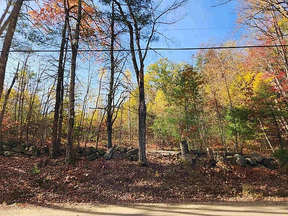 3rd image of 427 Shaker Road