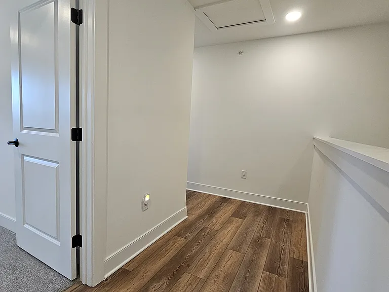 114 Main St — Photo 20