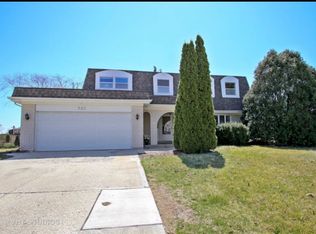 725 Sandpebble Dr, Schaumburg, IL
