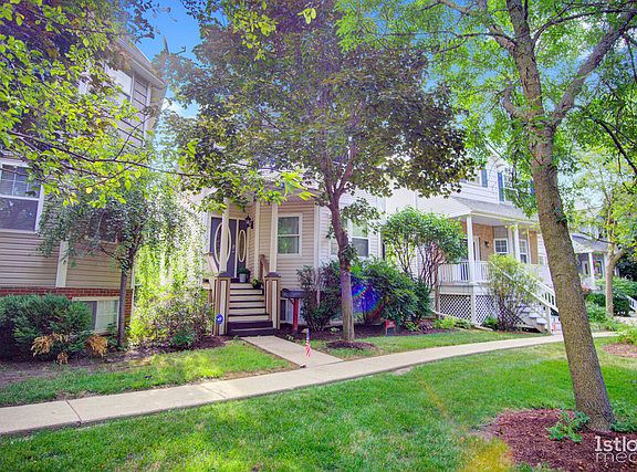 3rd image of 3865 N Kenton Ave