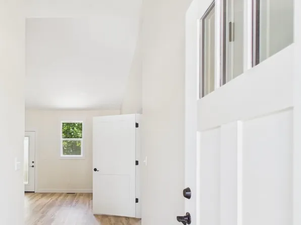 106 Mayerling, Gravois Mills, MO 65037
