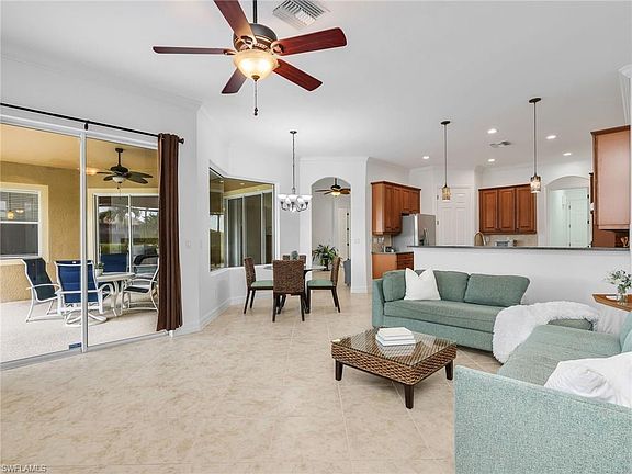 4th image of 20921 Torre Del Lago ST