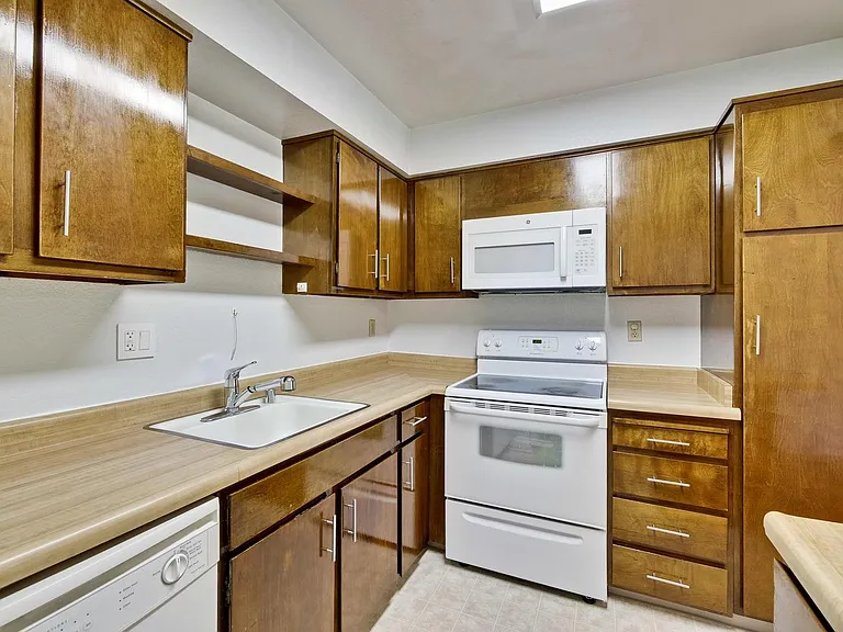 46872 Fernald Cmn — Photo 11