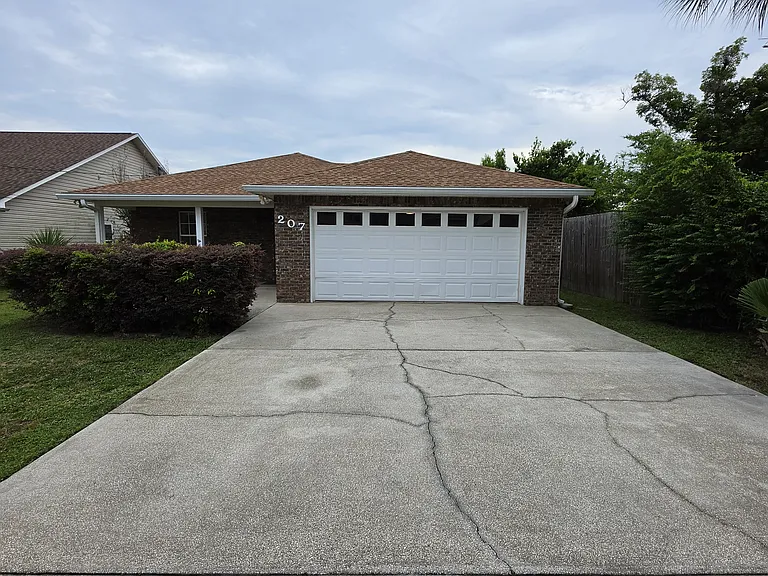 Driveway with parking for 2 vehicles