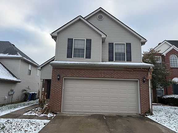2nd image of 568 Wellington Gardens Dr