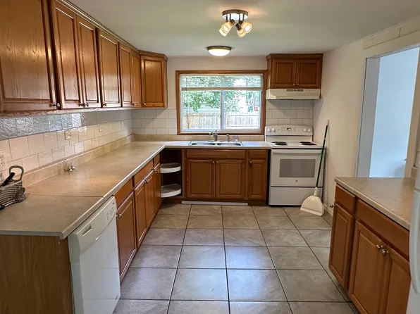 (undisclosed Address), Stroudsburg, PA 18360