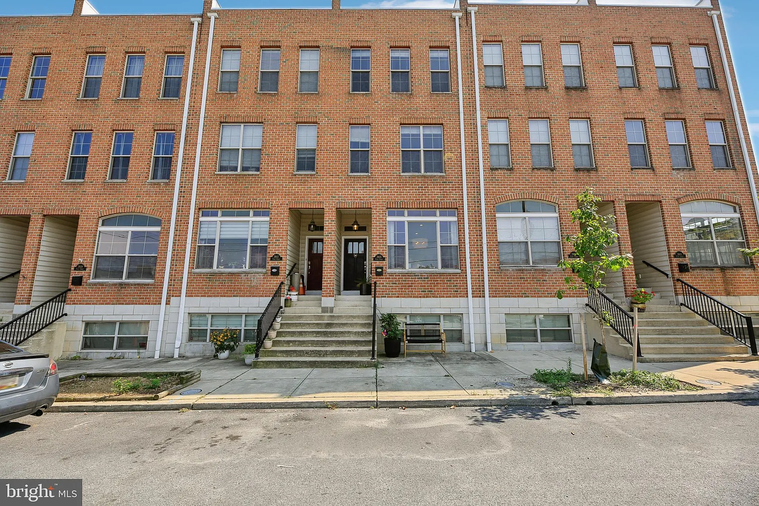 3905 Fleet St photo 1