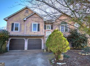 108 Thornwood Dr, Cartersville, GA 30121