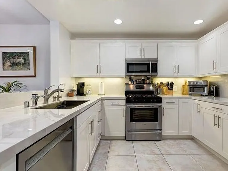 7100 Alvern St #412 — Photo 2
