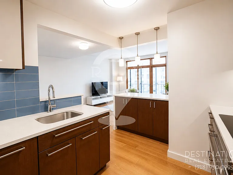 548 4th Ave #7B — Photo 2