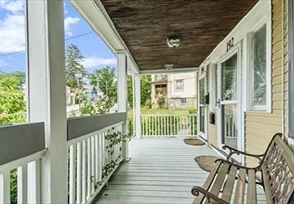2nd image of 190-192 Kendrick Ave #2