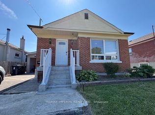 74 Wye Valley Rd, Toronto, ON M1P 2A6