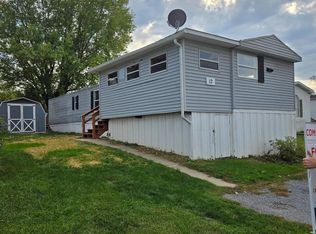 12 Walnut Ct, Fleetwood, PA