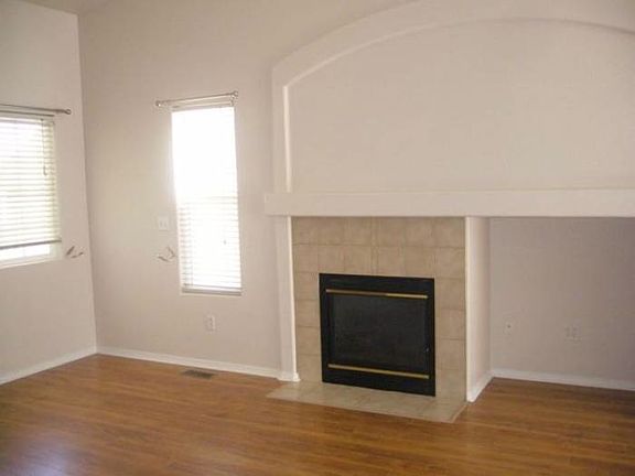 Living Rm. W/ Gas FP