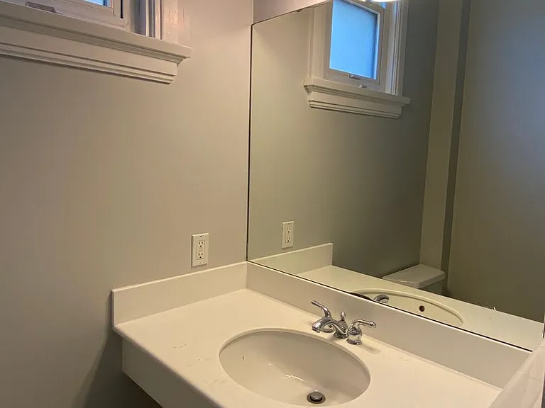 Union-Hyde Apts — Photo 15