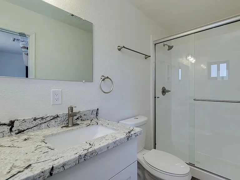 1221 E Henry St — Photo 25