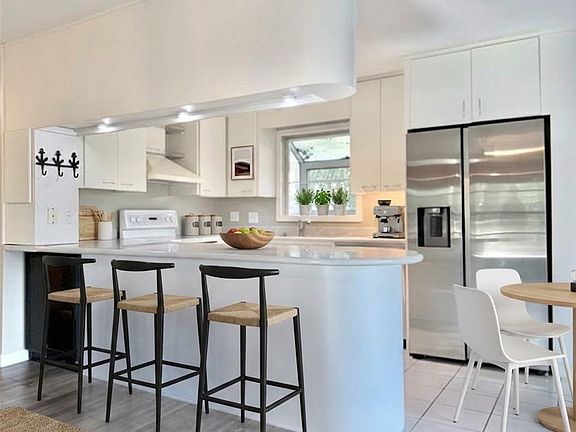 4th image of 5908 Riverside Dr