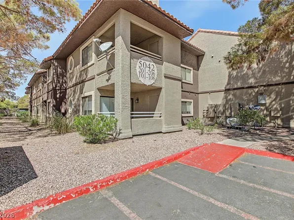 5042 Rainbow Blvd #102, Las Vegas, NV 89118
