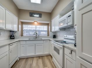 3550 Country Square Dr APT 505, Carrollton, TX 75006