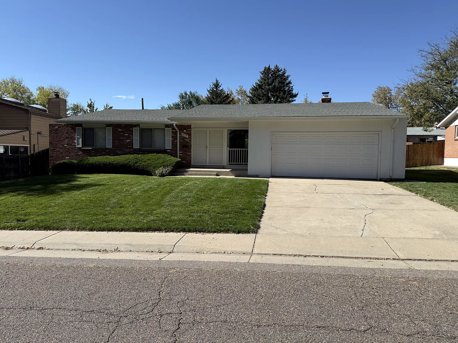 6019 Vivian St - 1 — Photo 1