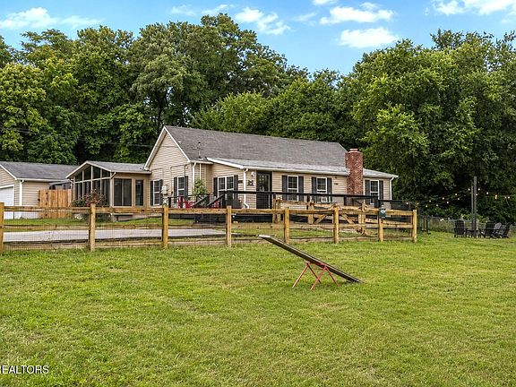 3rd image of 119 Springhouse Rd
