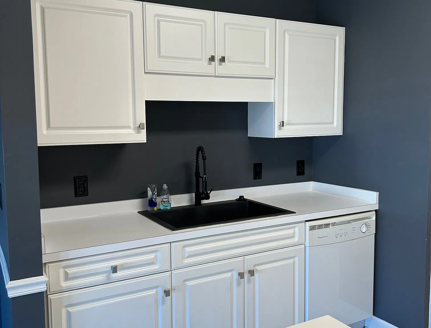 1 bed, 1.5 bath, 864 sqft, $1,350 — Photo 2