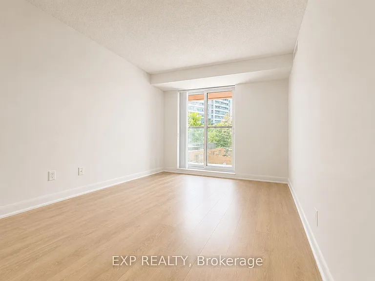 5162 Yonge St #Townhouse 10 — Photo 13