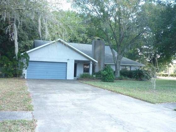 2nd image of 2618 Southern Oaks Pl