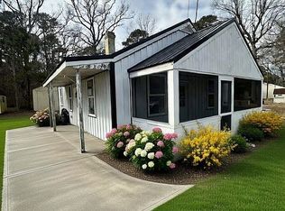 794 Warner Ln, Hague, VA