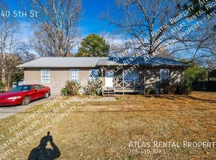 940 5th St, Pleasant Grove, AL 35127