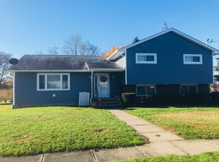 802 Cooney St, Dunmore, PA 18512