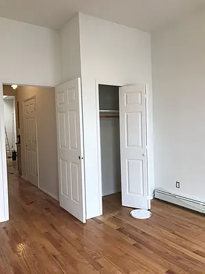 Rented by Nooklyn NYC LLC | media 24