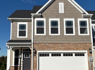 141 Grand Overlook Dr, Gettysburg, PA 17325