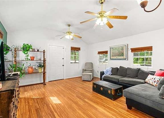 5th image of 1920 Centerville Tpke S