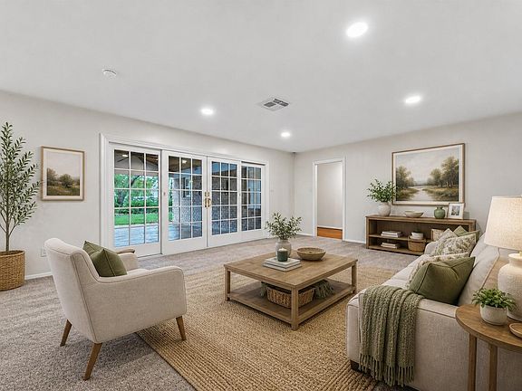 3rd image of 5638 Sanford Rd