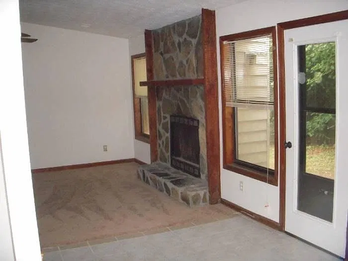5449 Pepperwood Ct — Photo 4