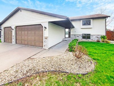 8006 Jensen Ave S, Cottage Grove, MN, 55016