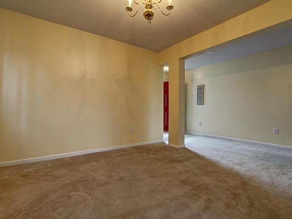 5th image of 5103 Thornton Dr
