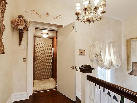 4th image of 1514-16 Arabella St
