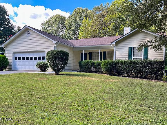2nd image of 301 Belleaire Dr