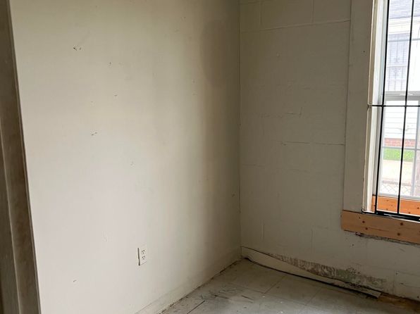 jackson-mississippi-440881252 picture