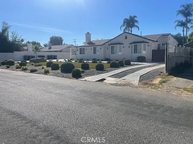 5835 Topeka Dr — Photo 37