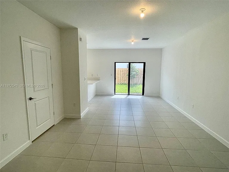 23017 SW 129th Pl — Photo 4