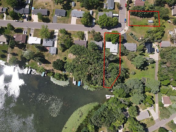 2nd image of 1105 Bayview Avenue