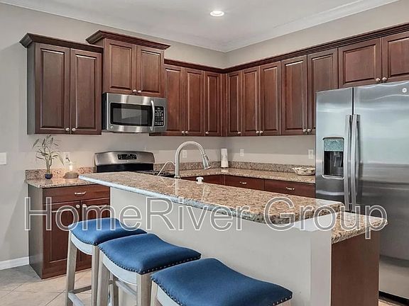 5th image of 11119 Battery Park Pl